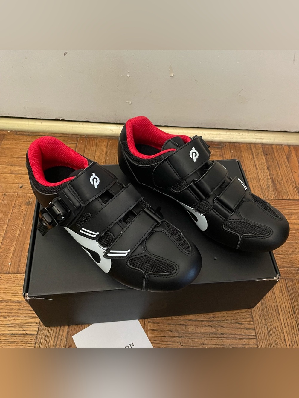 Peloton Cycling Shoes - NEW IN BOX - Size 38 - Picture 2 of 9